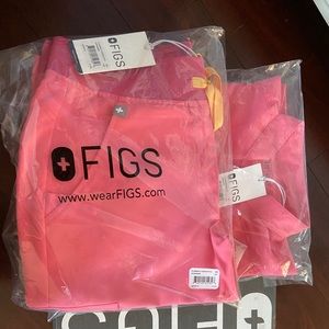 Figs scrubs set NEON PINK